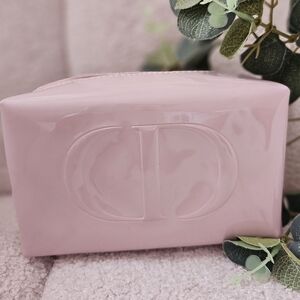 Dior 2026 Edition Pouch: Newly Released!